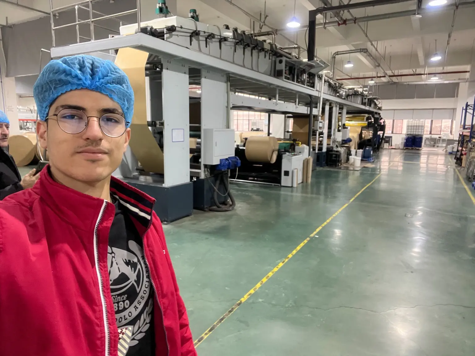 Çin fabrika ziyaretinde profesyonel Çince tercüman